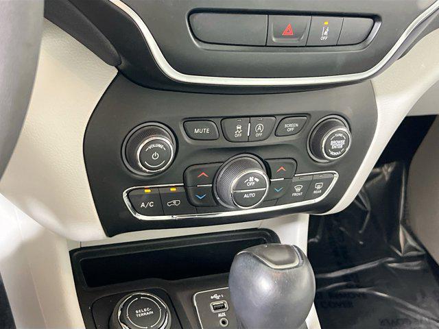 used 2022 Jeep Cherokee car, priced at $22,810