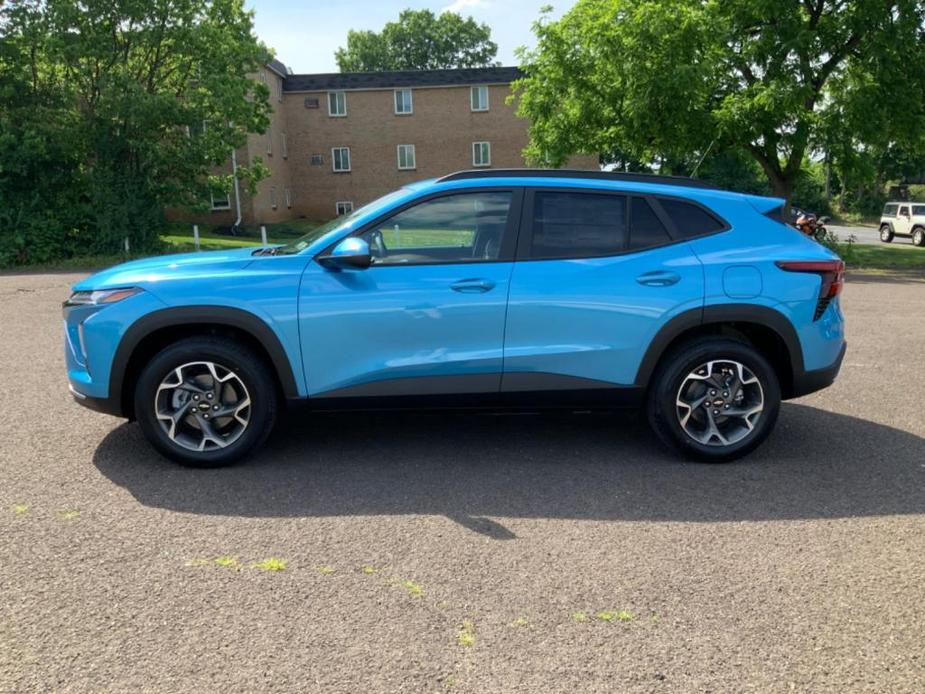 new 2025 Chevrolet Trax car, priced at $25,374