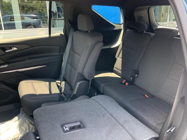 new 2025 Chevrolet Traverse car, priced at $43,695