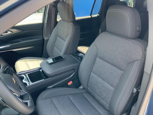 new 2025 Chevrolet Traverse car, priced at $43,695