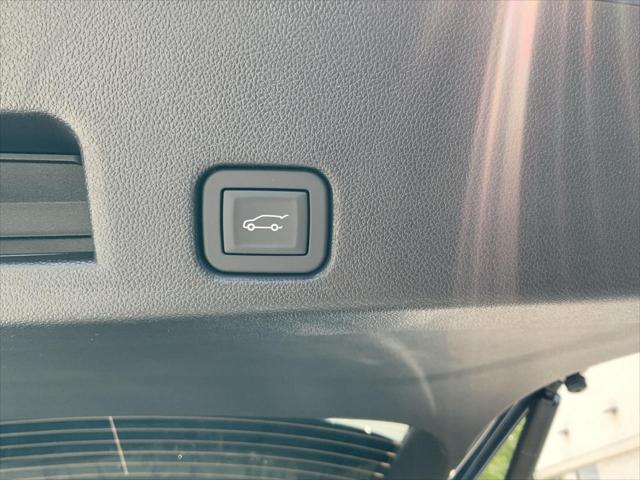 new 2025 Chevrolet Traverse car, priced at $43,695