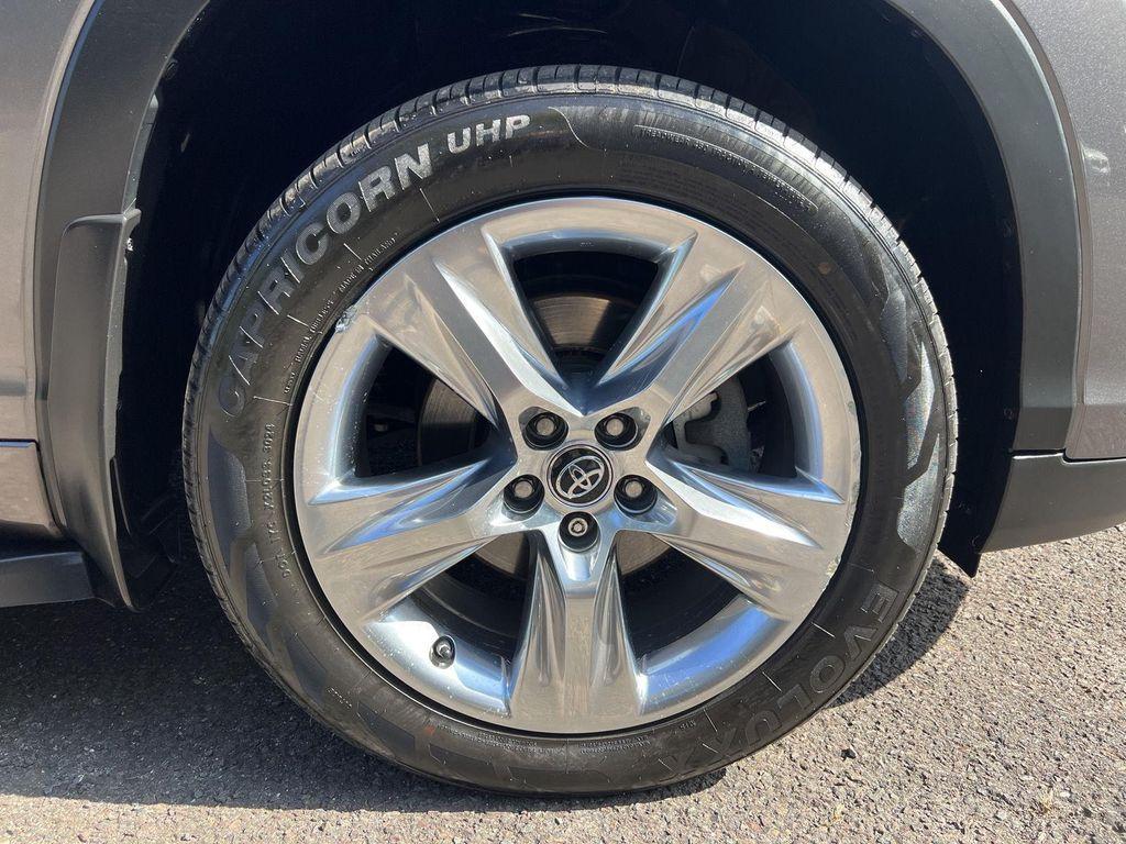used 2019 Toyota Highlander car, priced at $27,945