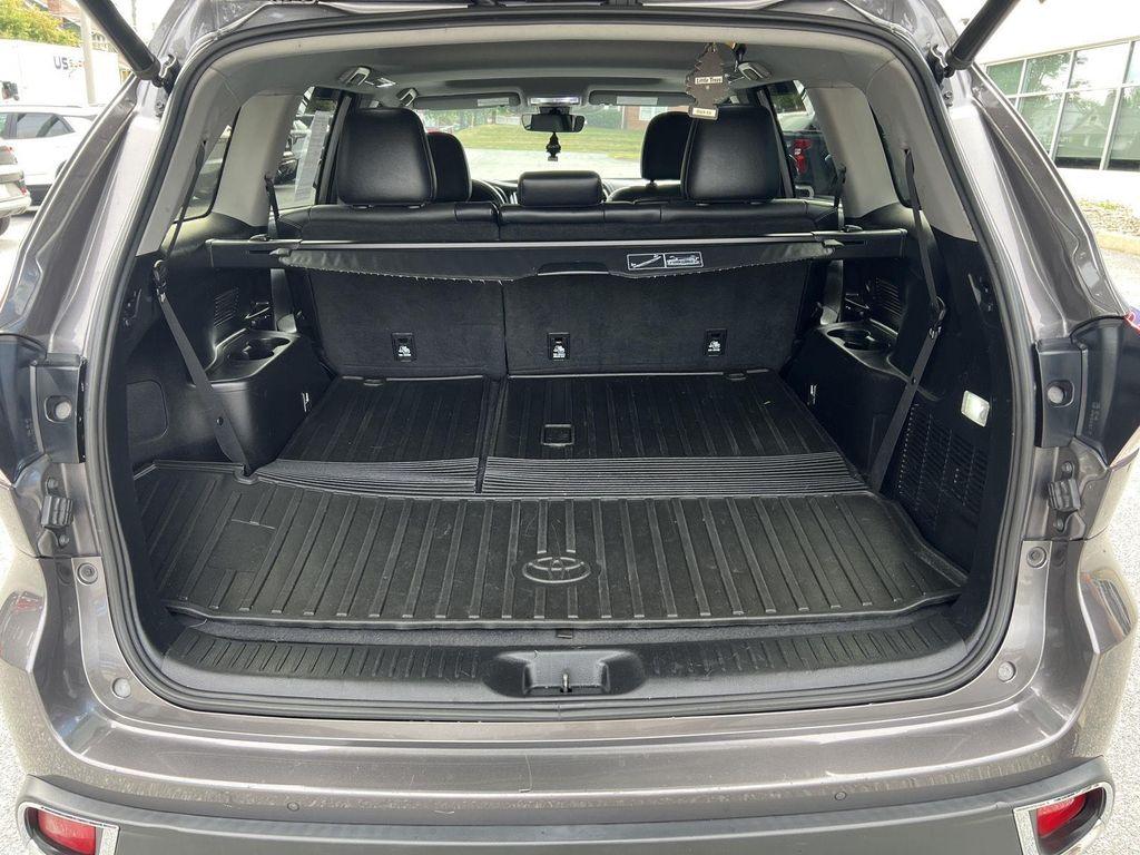 used 2019 Toyota Highlander car, priced at $27,945