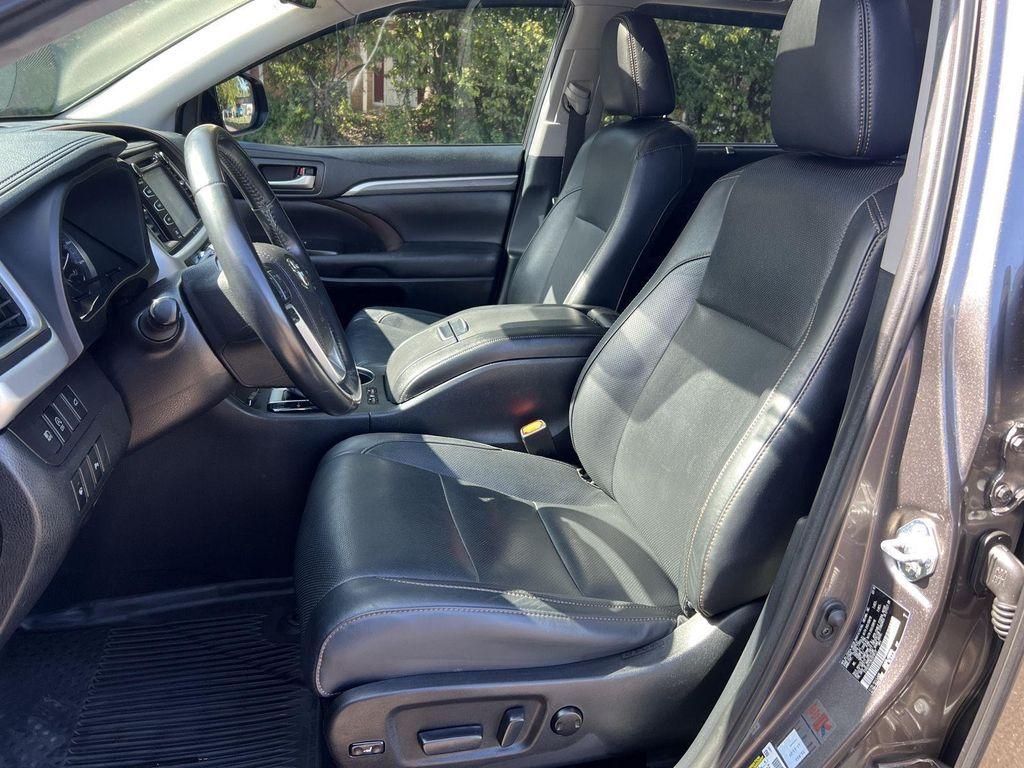 used 2019 Toyota Highlander car, priced at $27,945