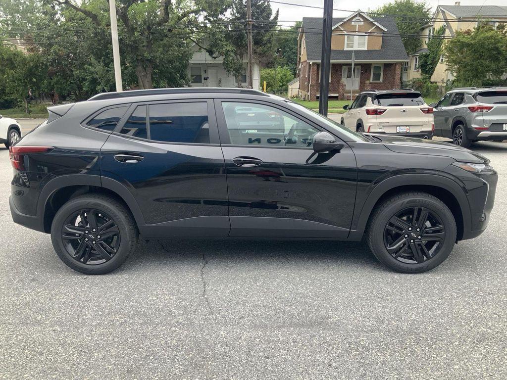 new 2025 Chevrolet Trax car, priced at $26,690