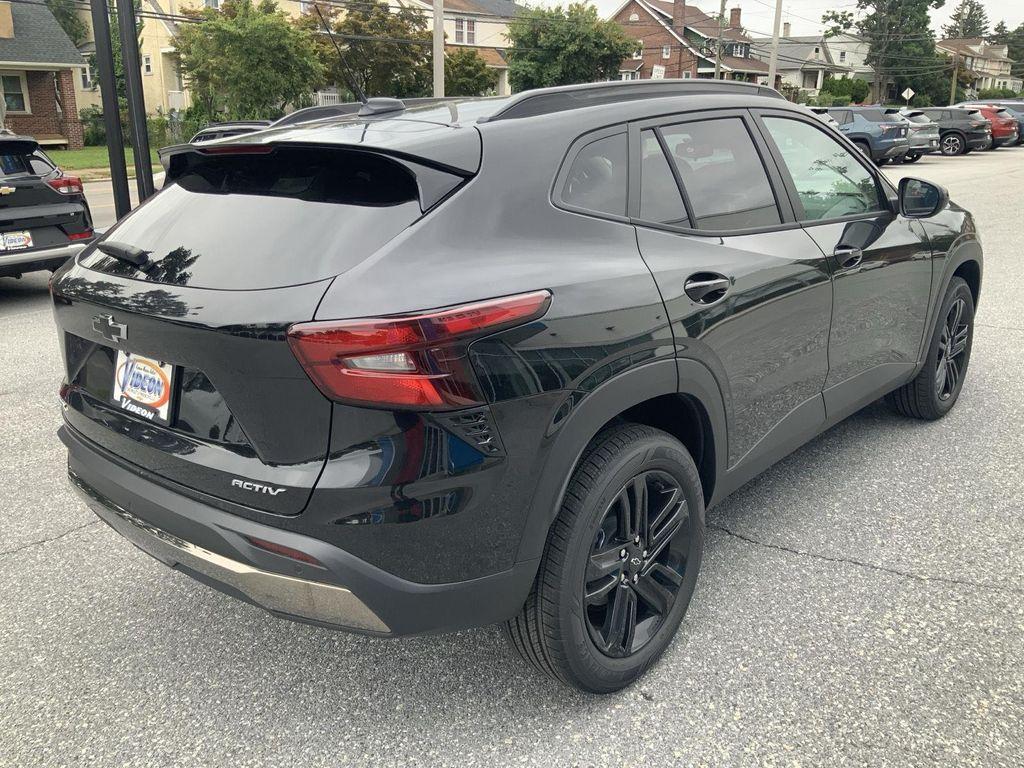 new 2025 Chevrolet Trax car, priced at $26,690