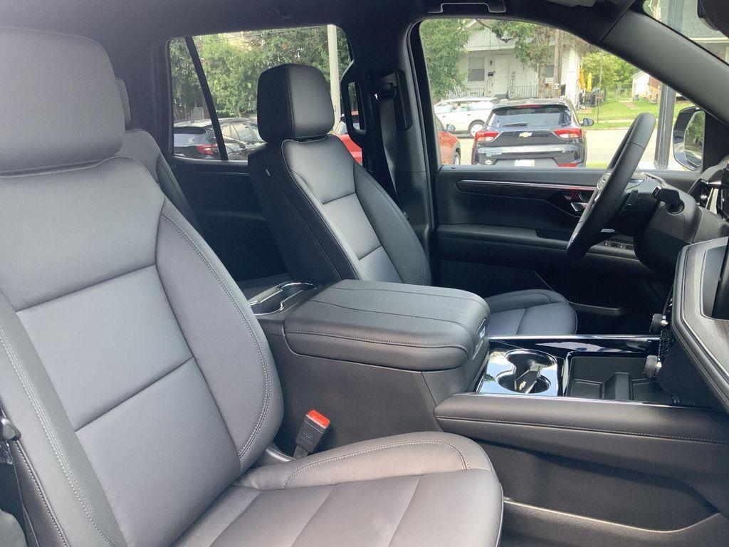 new 2025 Chevrolet Tahoe car, priced at $71,979