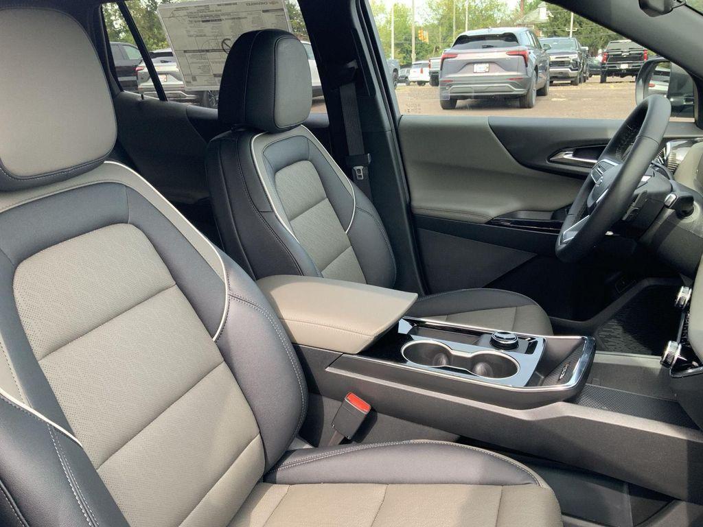 new 2026 Chevrolet Equinox car, priced at $34,207