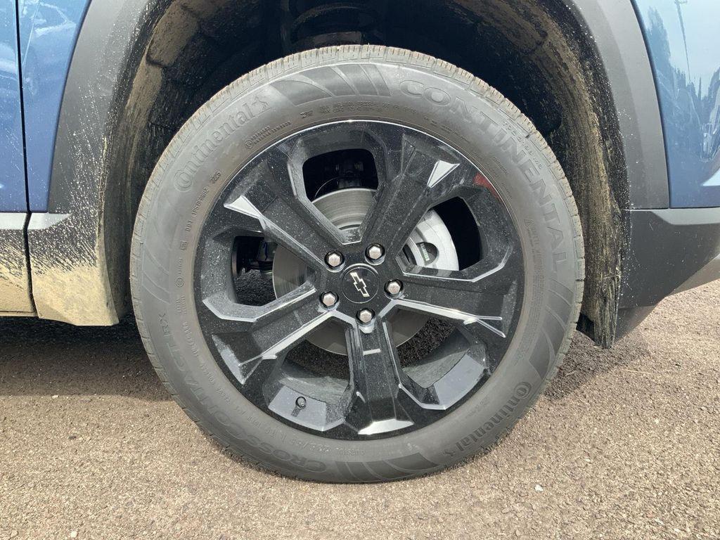 new 2026 Chevrolet Equinox car, priced at $34,207