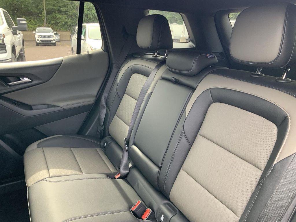 new 2026 Chevrolet Equinox car, priced at $34,207