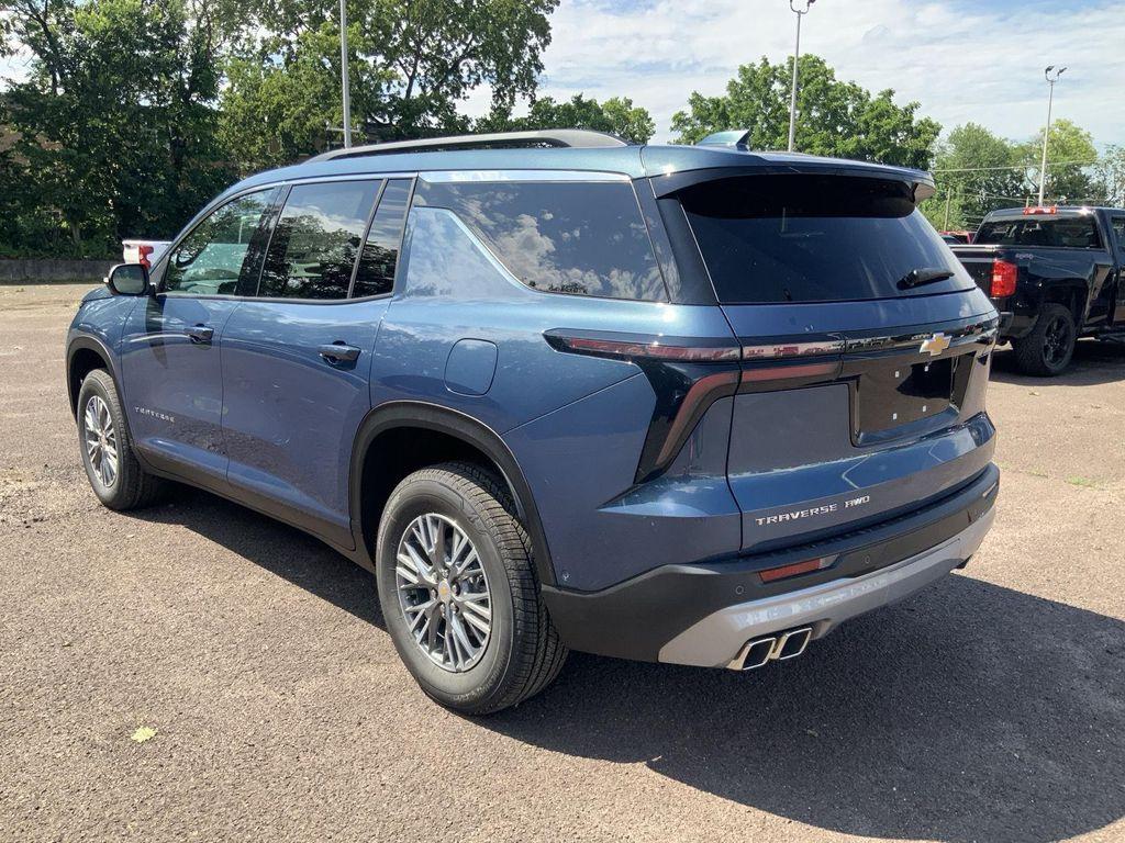 new 2025 Chevrolet Traverse car, priced at $48,670