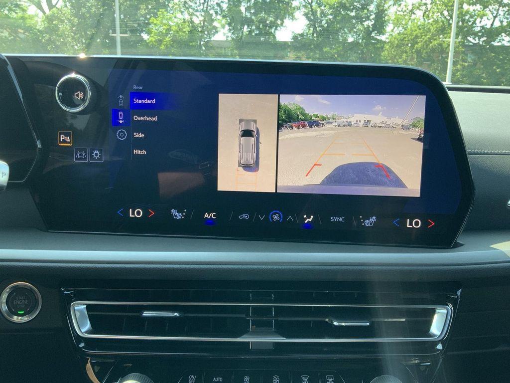 new 2025 Chevrolet Traverse car, priced at $48,670