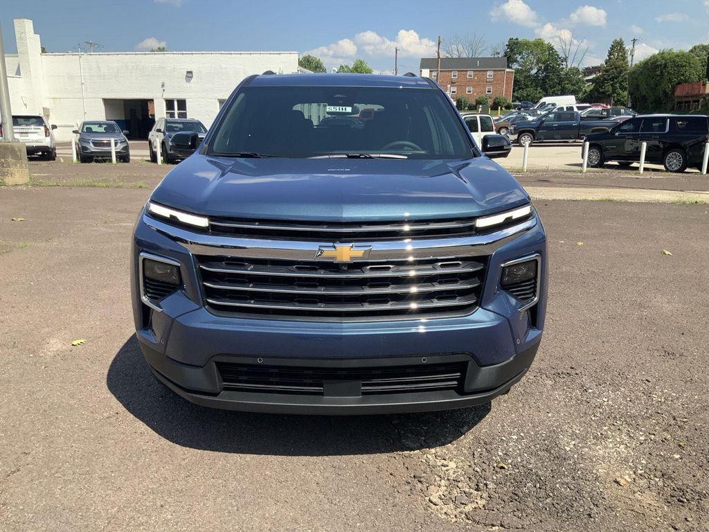 new 2025 Chevrolet Traverse car, priced at $48,670