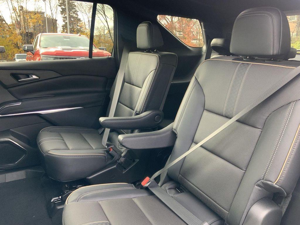 new 2026 Chevrolet Traverse car, priced at $58,544