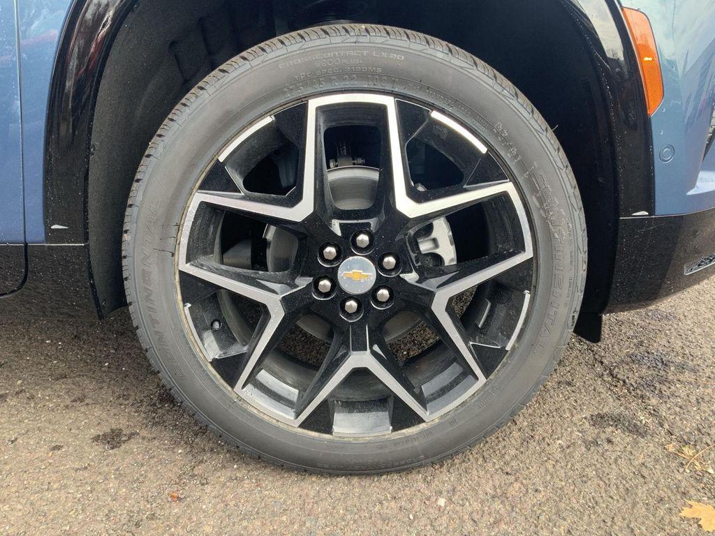 new 2026 Chevrolet Traverse car, priced at $58,544