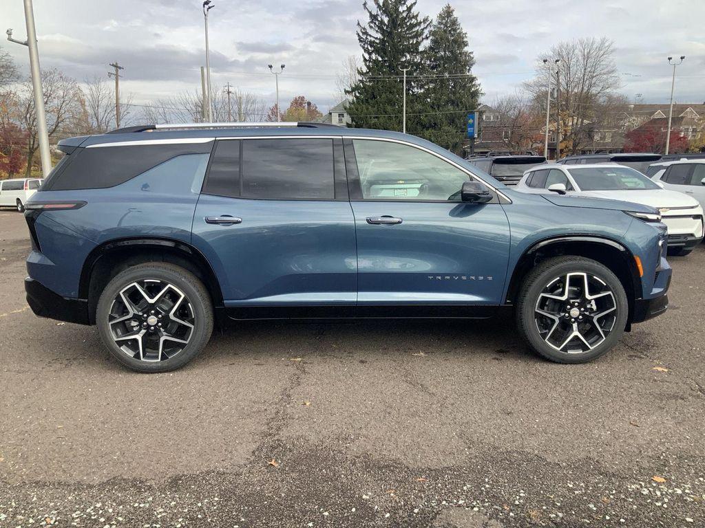 new 2026 Chevrolet Traverse car, priced at $58,544