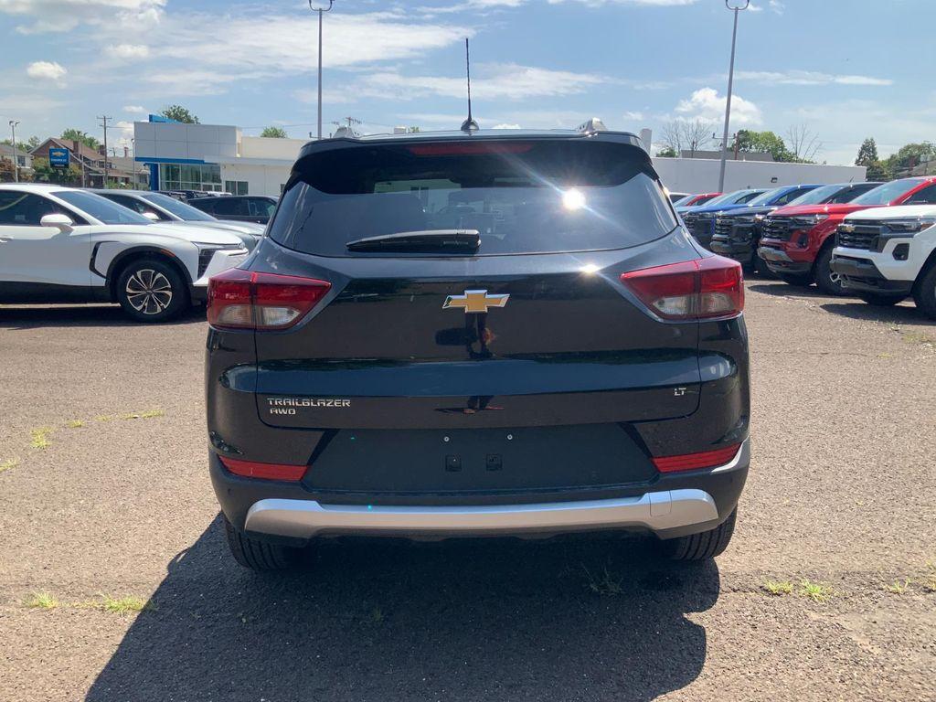 new 2026 Chevrolet TrailBlazer car, priced at $28,415