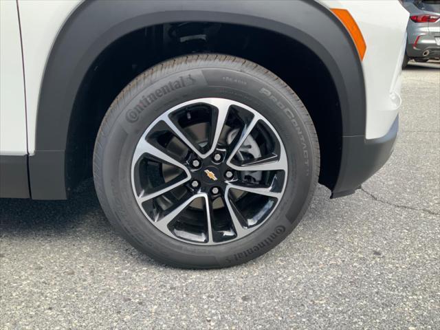 new 2025 Chevrolet TrailBlazer car, priced at $25,428