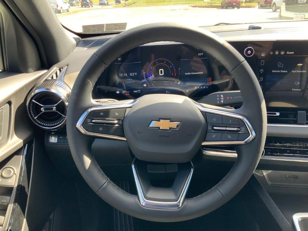 new 2026 Chevrolet Equinox car, priced at $32,768