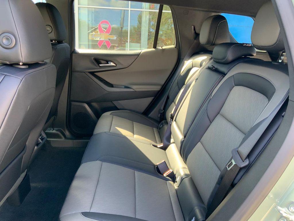 new 2026 Chevrolet Equinox car, priced at $32,768