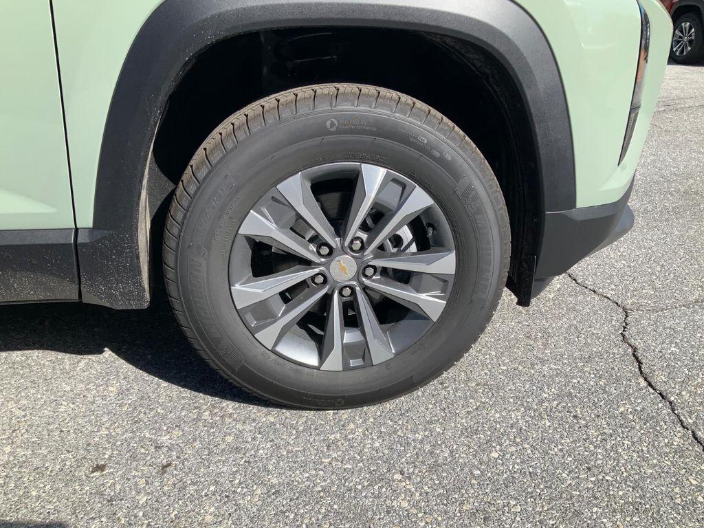 new 2026 Chevrolet Equinox car, priced at $32,768