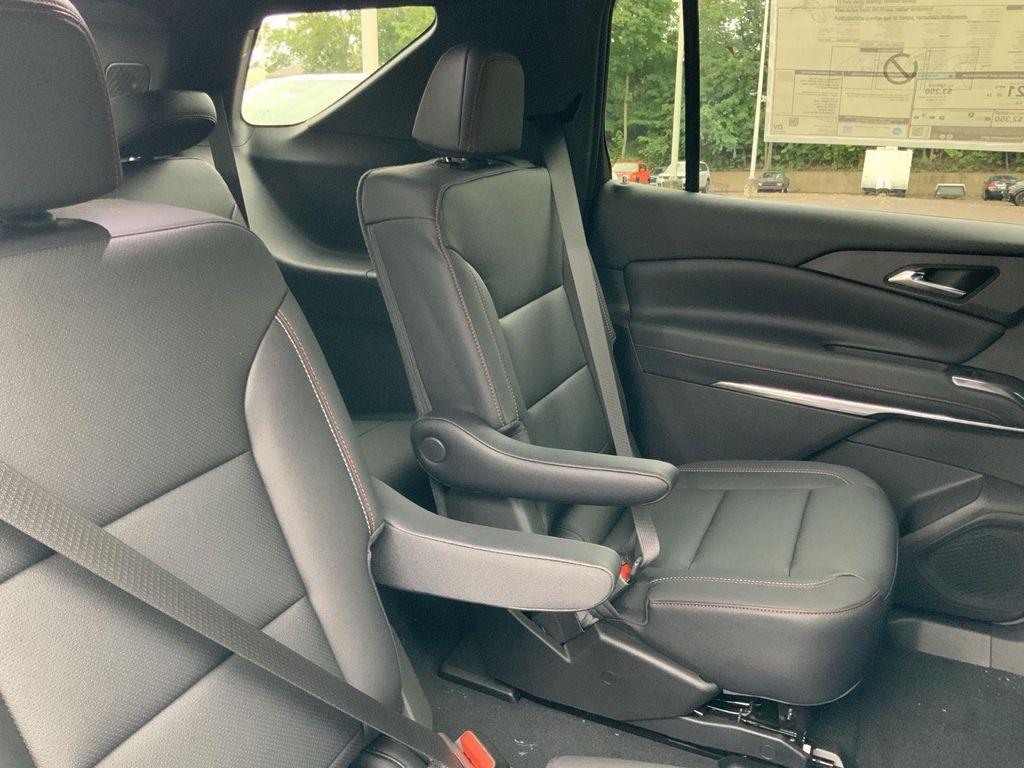 new 2026 Chevrolet Traverse car, priced at $52,564
