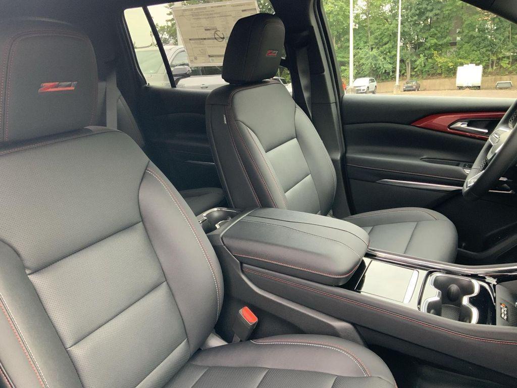 new 2026 Chevrolet Traverse car, priced at $52,564