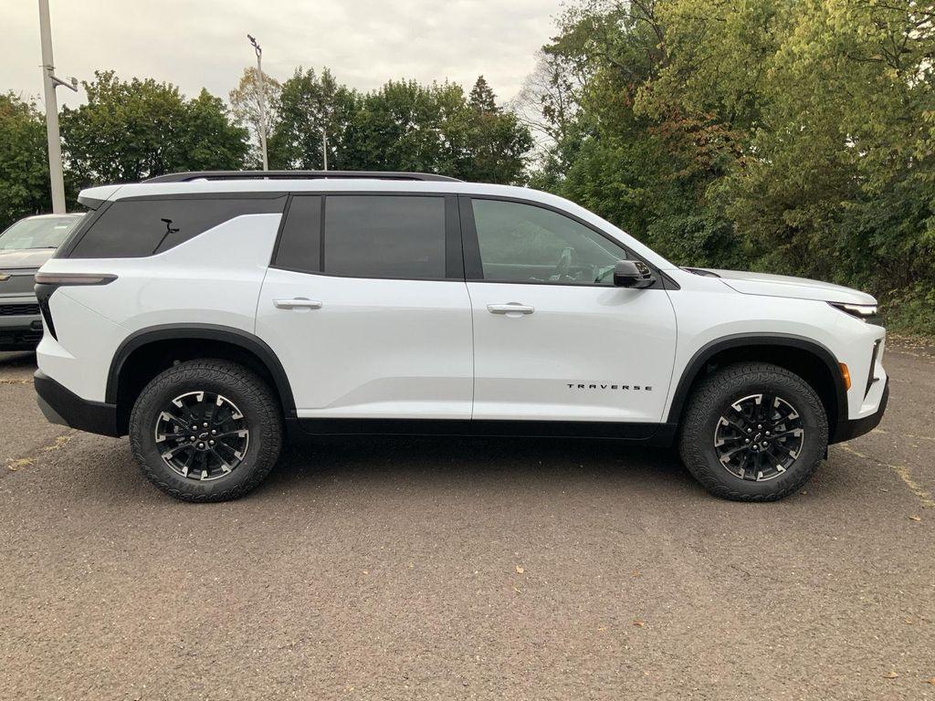new 2026 Chevrolet Traverse car, priced at $52,564
