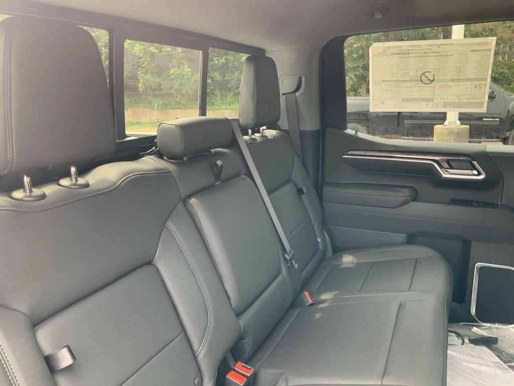new 2025 Chevrolet Silverado 1500 car, priced at $59,561