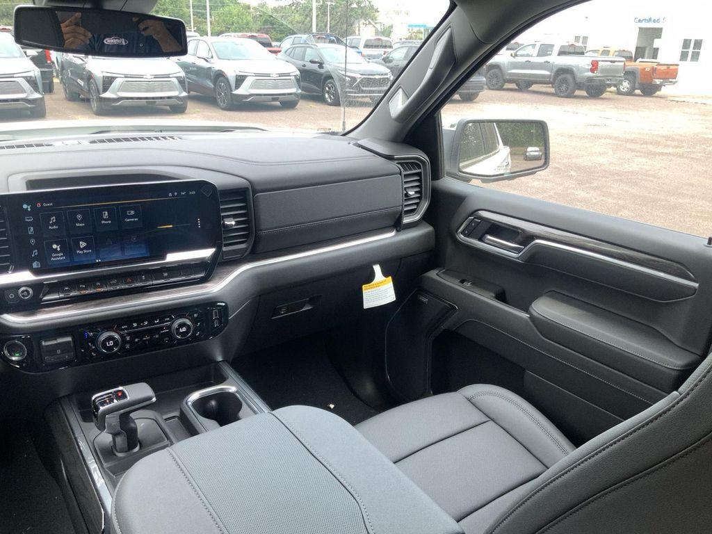new 2025 Chevrolet Silverado 1500 car, priced at $59,561