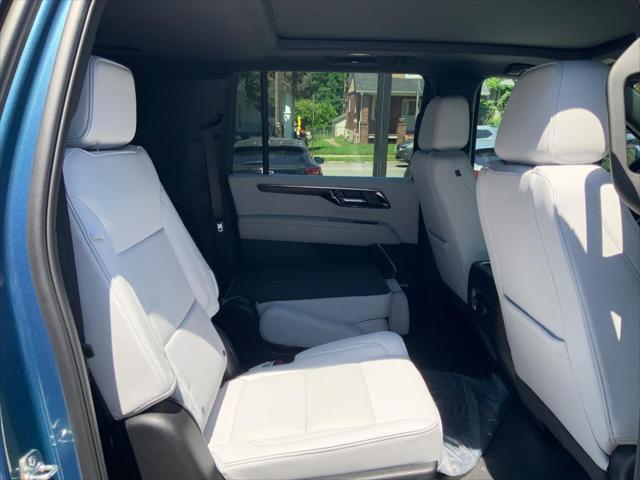 new 2025 Chevrolet Suburban car, priced at $84,660