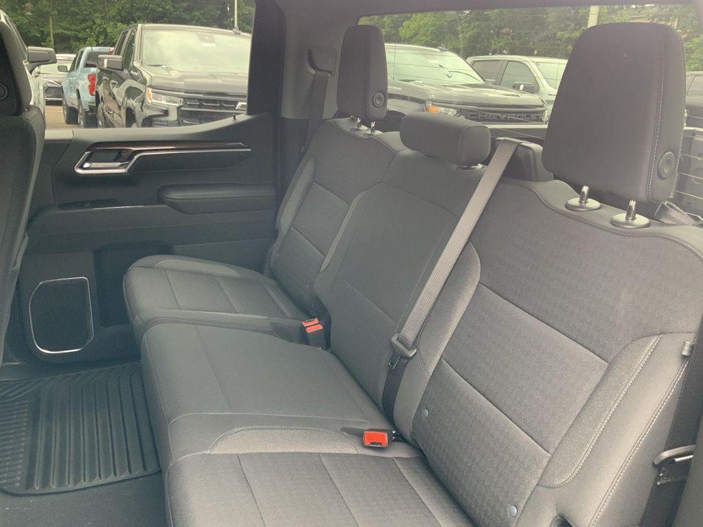 new 2025 Chevrolet Silverado 1500 car, priced at $46,257