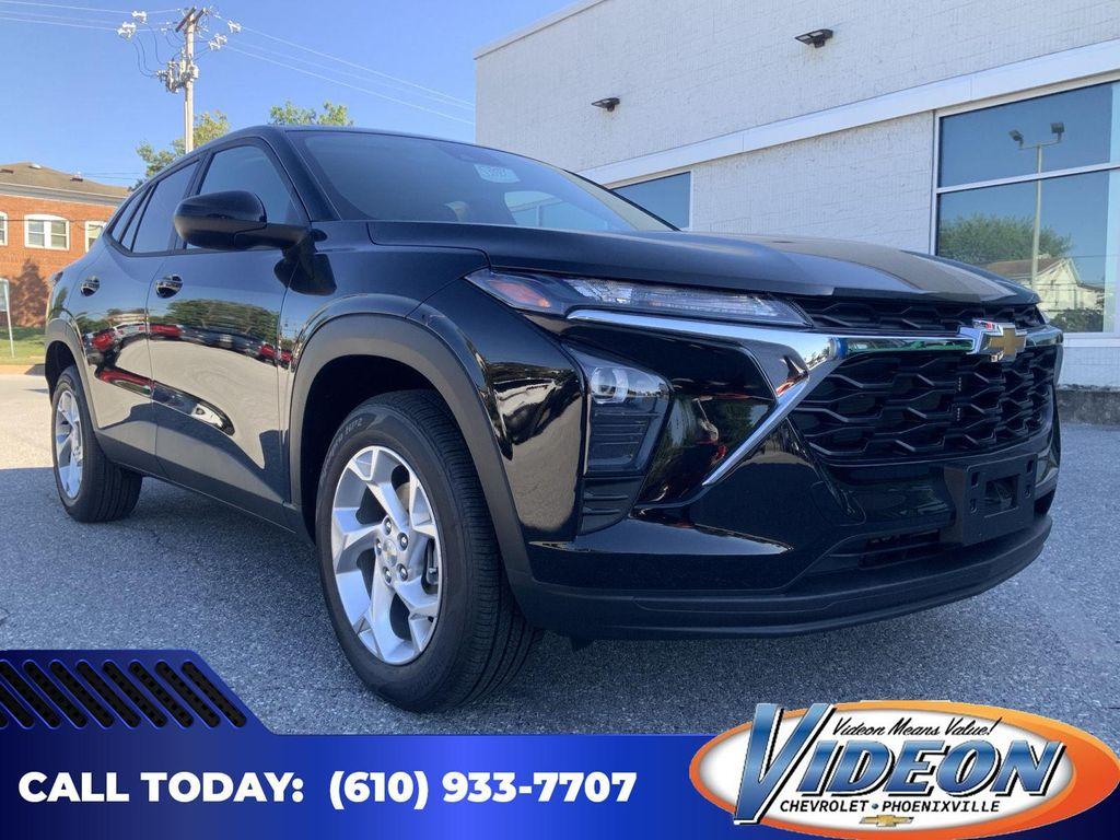 new 2025 Chevrolet Trax car, priced at $23,394