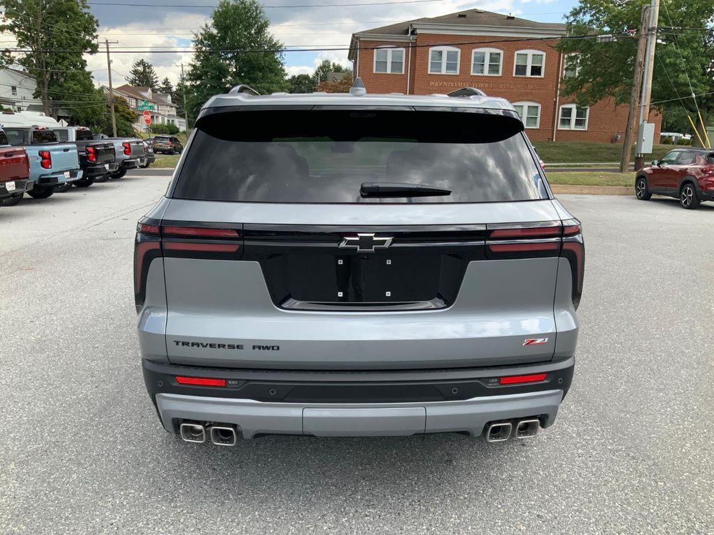 new 2026 Chevrolet Traverse car, priced at $55,955
