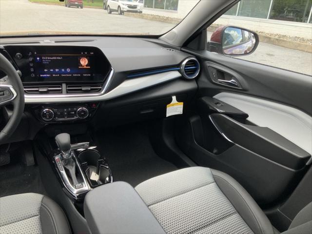 new 2025 Chevrolet Trax car, priced at $24,940