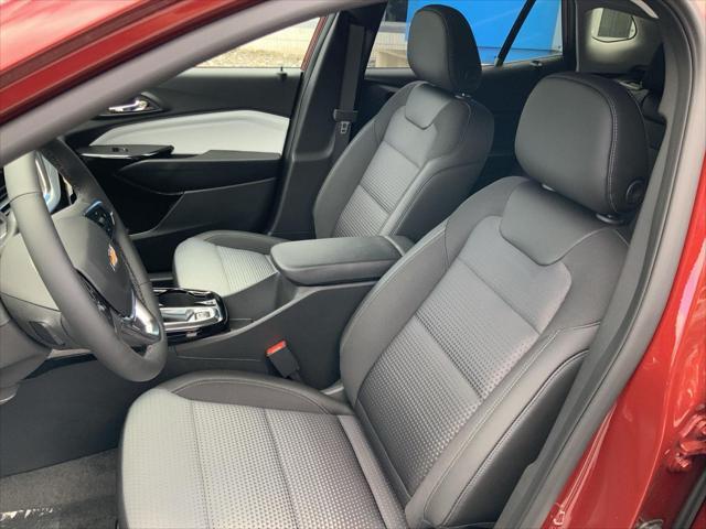 new 2025 Chevrolet Trax car, priced at $24,940