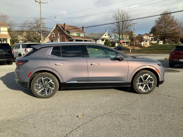 new 2025 Chevrolet Equinox car, priced at $43,295