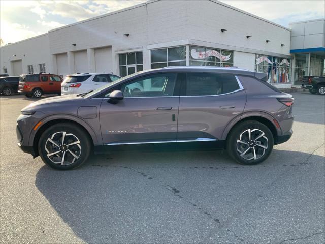 new 2025 Chevrolet Equinox car, priced at $43,295