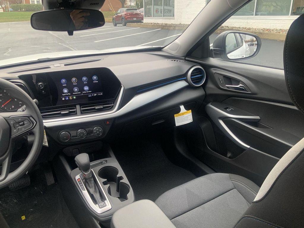 new 2026 Chevrolet Trax car, priced at $23,127