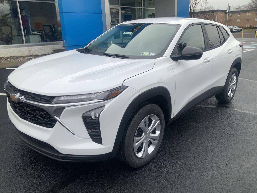 new 2026 Chevrolet Trax car, priced at $23,127