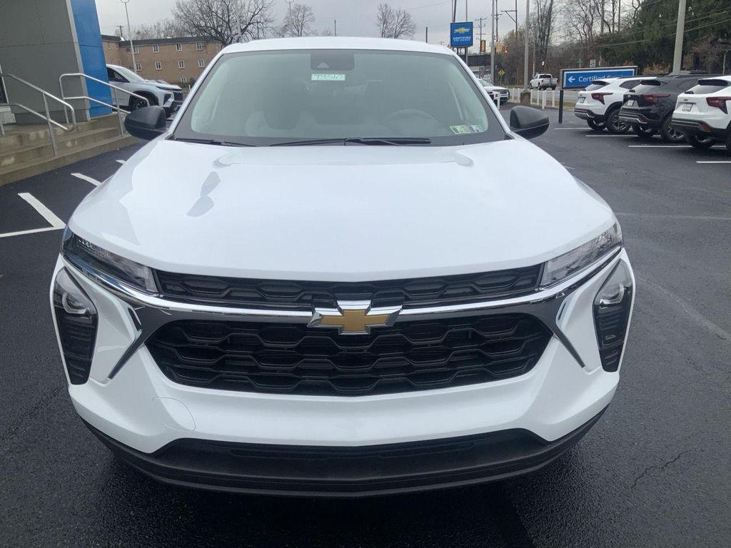 new 2026 Chevrolet Trax car, priced at $23,127