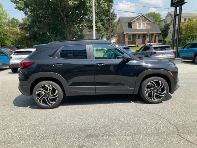 new 2025 Chevrolet TrailBlazer car, priced at $28,140