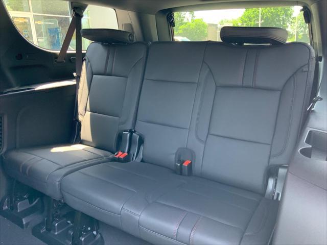 new 2025 Chevrolet Suburban car, priced at $78,205