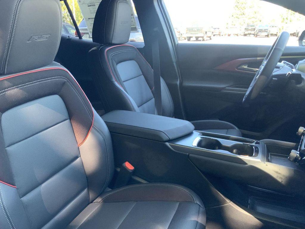 new 2025 Chevrolet Equinox EV car, priced at $45,640