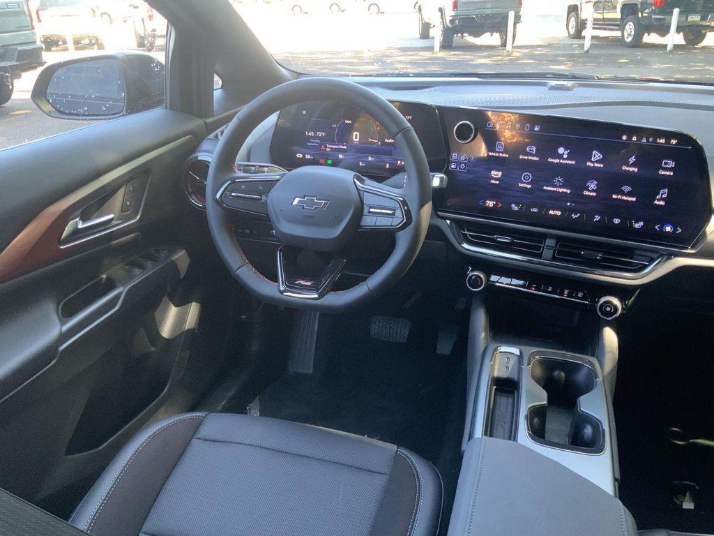 new 2025 Chevrolet Equinox EV car, priced at $45,640