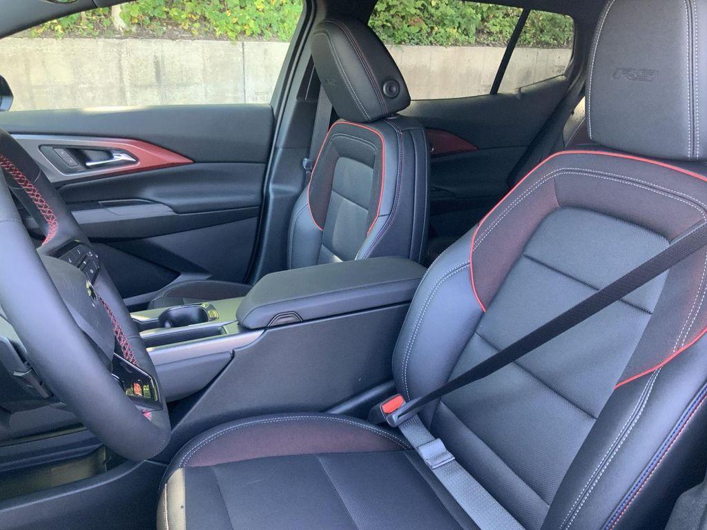 new 2025 Chevrolet Equinox EV car, priced at $45,640