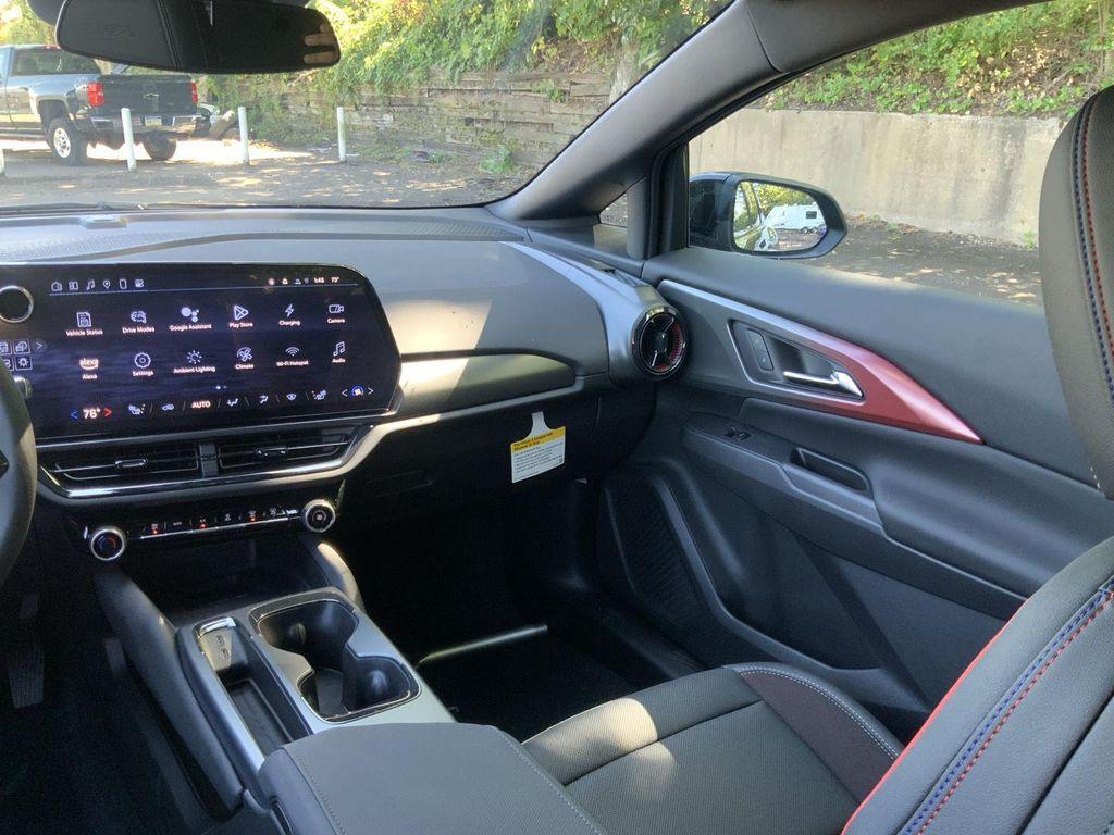 new 2025 Chevrolet Equinox EV car, priced at $45,640