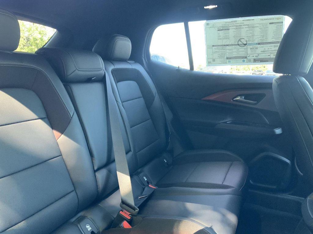 new 2025 Chevrolet Equinox EV car, priced at $45,640