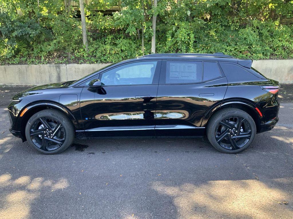 new 2025 Chevrolet Equinox EV car, priced at $45,640