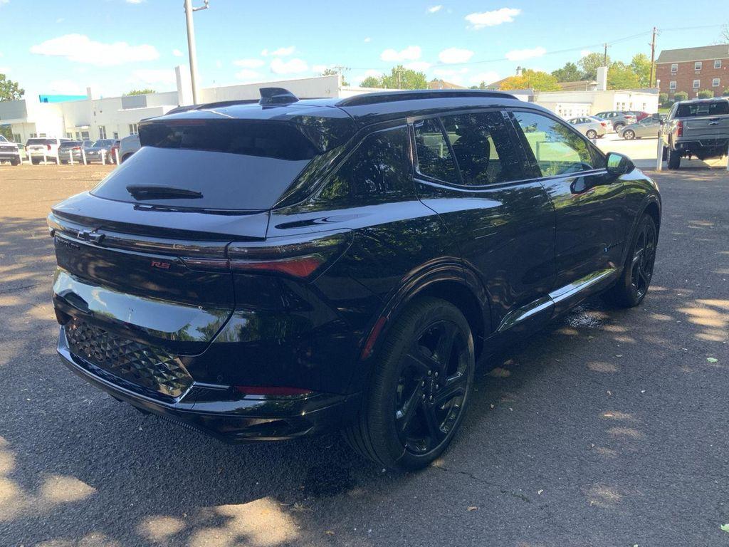 new 2025 Chevrolet Equinox EV car, priced at $45,640
